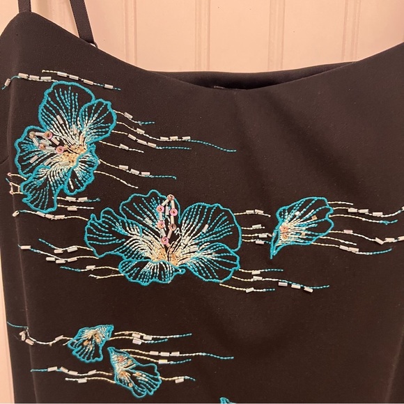 BCBGMaxAzria Black Dress with Blue Floral Embroidery Mermaid Y2K Built in Bra - Picture 3 of 7